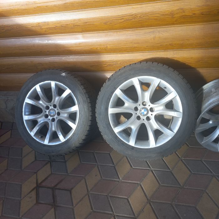 Зимова гума Nokian-Hakkapelita rs2-255.50.r19.5.120 стиль 450