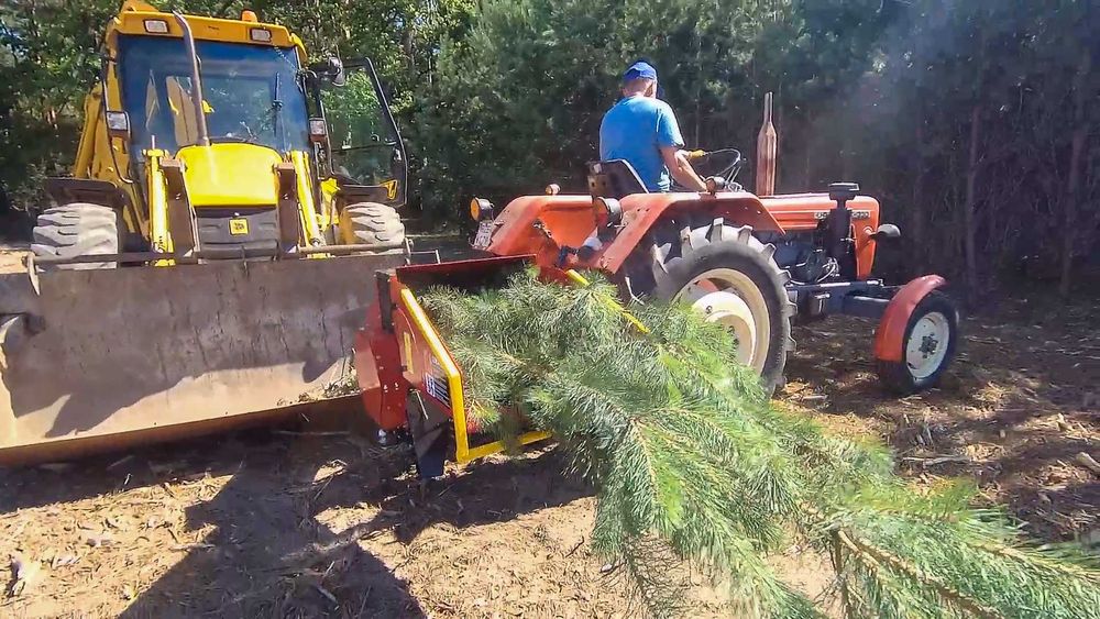 mechanizm tnący Rębak walcowy REMET R-120 == rozdrabniacz do gałęzi