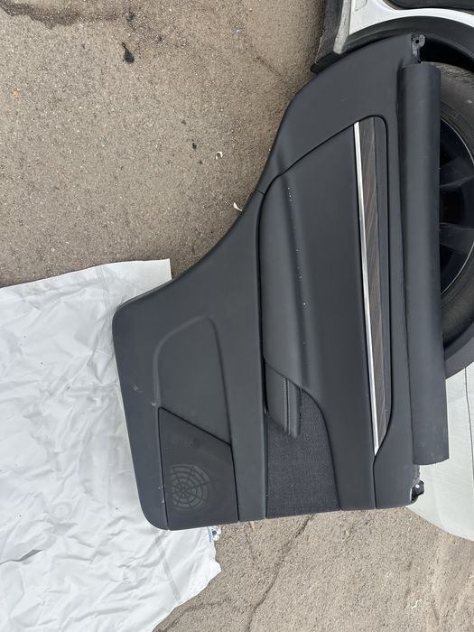 Карта дверна Тесла модел-Х 23 рік