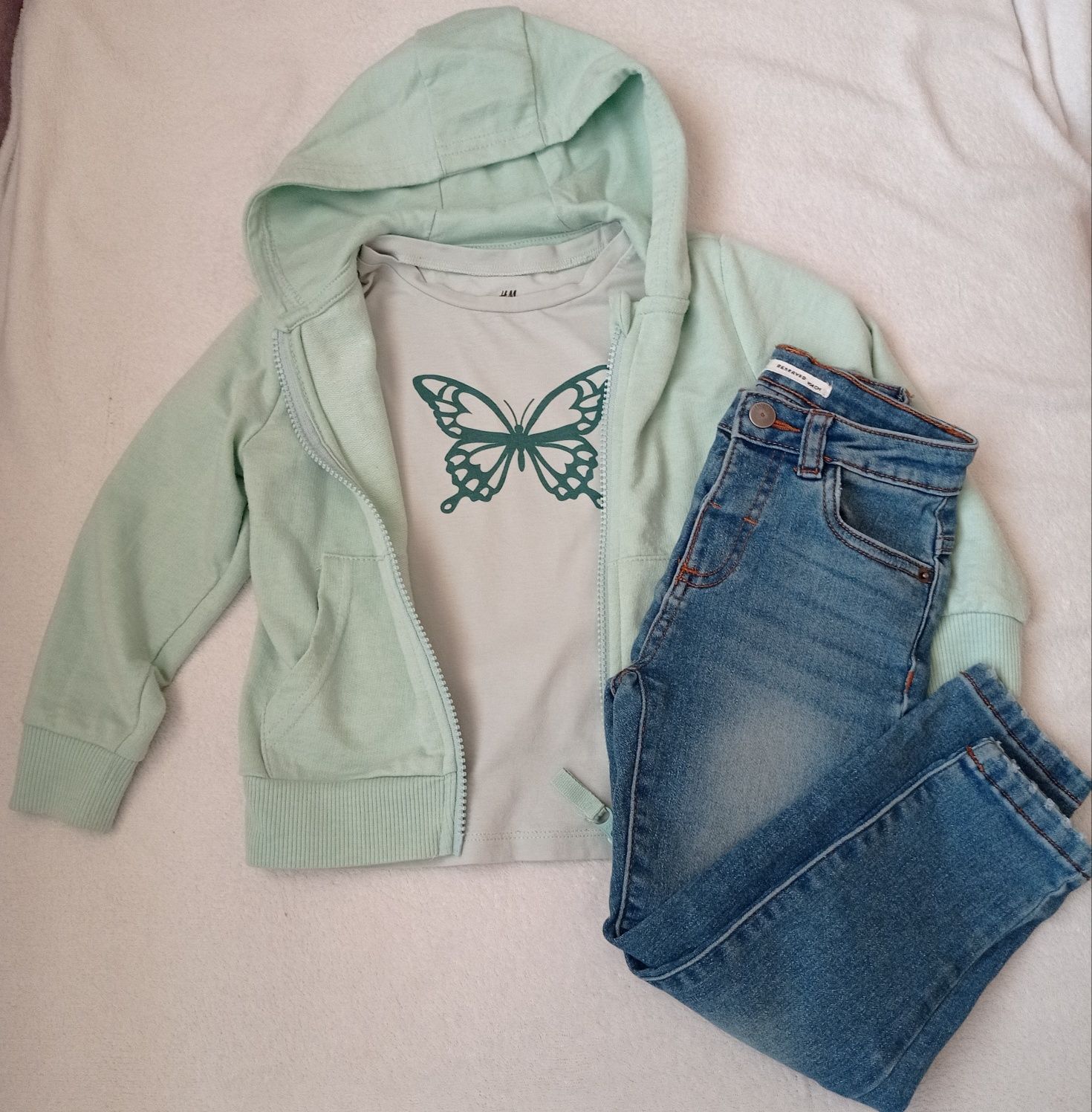 Zestaw dla dziewczynki 98/104 Spodnie Reserved T-shirt H&M Bluza Sinsa