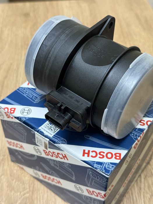 03L906461A Оригінал Датчик температури та масової витрати повітря VAG