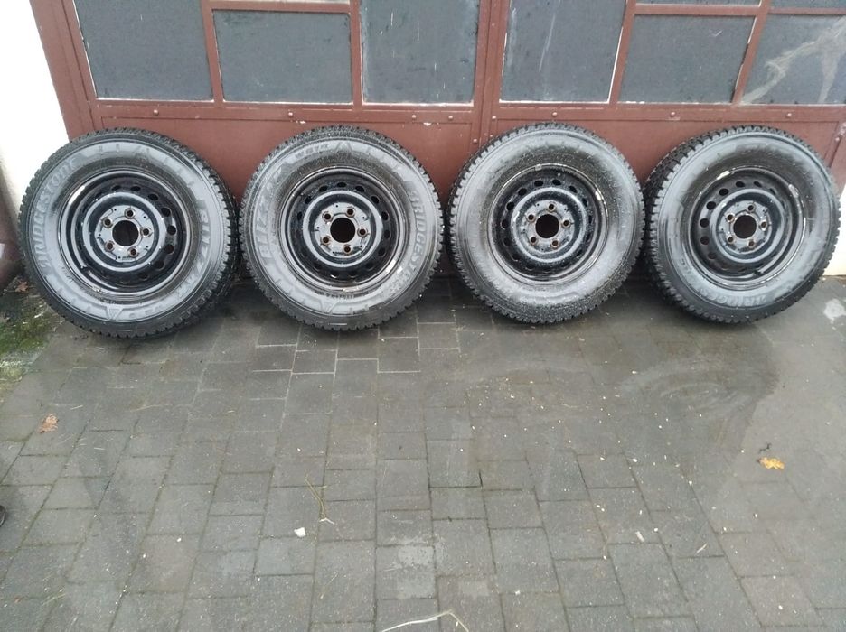 Koła zimowe 4szt 225/70 R15C sprinter VW LT