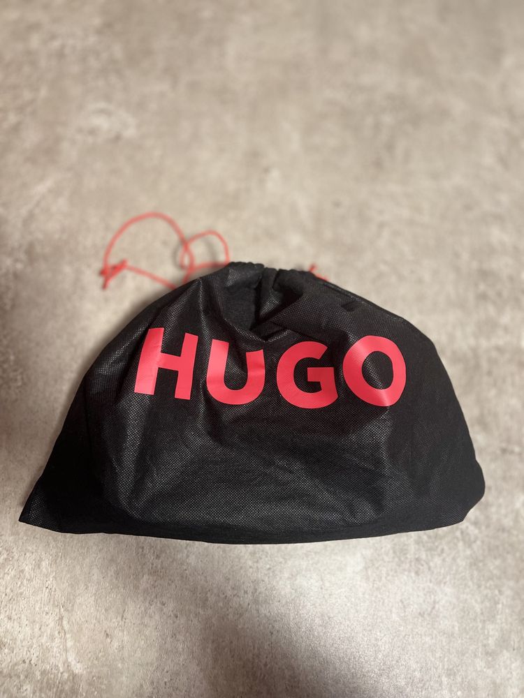Torebka damska na ramię z logo Hugo Boss granatowa