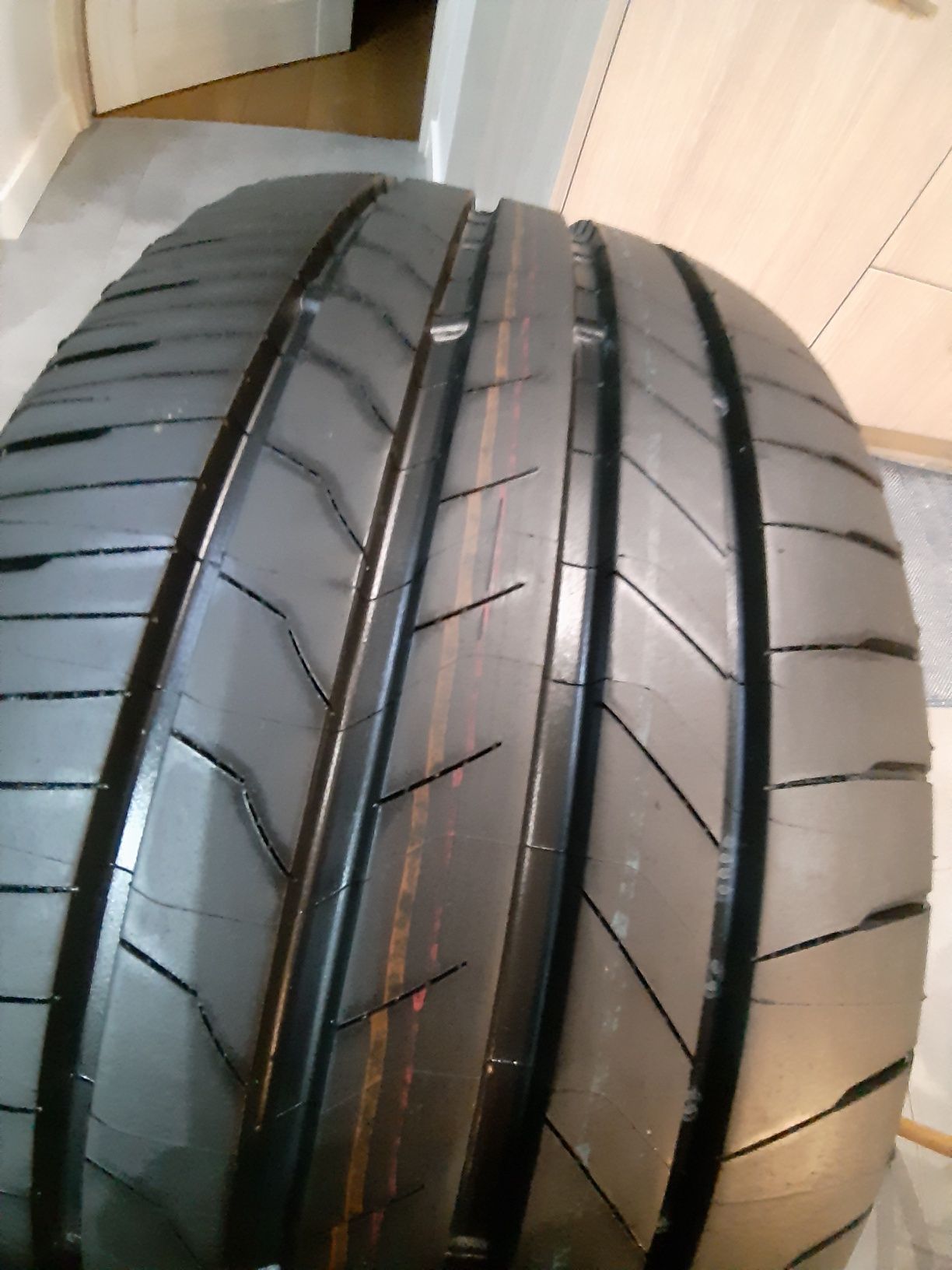 Opony Bridgestone Alenza 235/50 r20 na gwarancji nowe