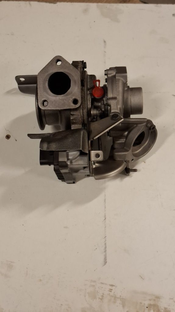 Turbosprężarka Turbina Bmw 2.0d m47 163km e90 e91 e92 e87 e60 e61 e83