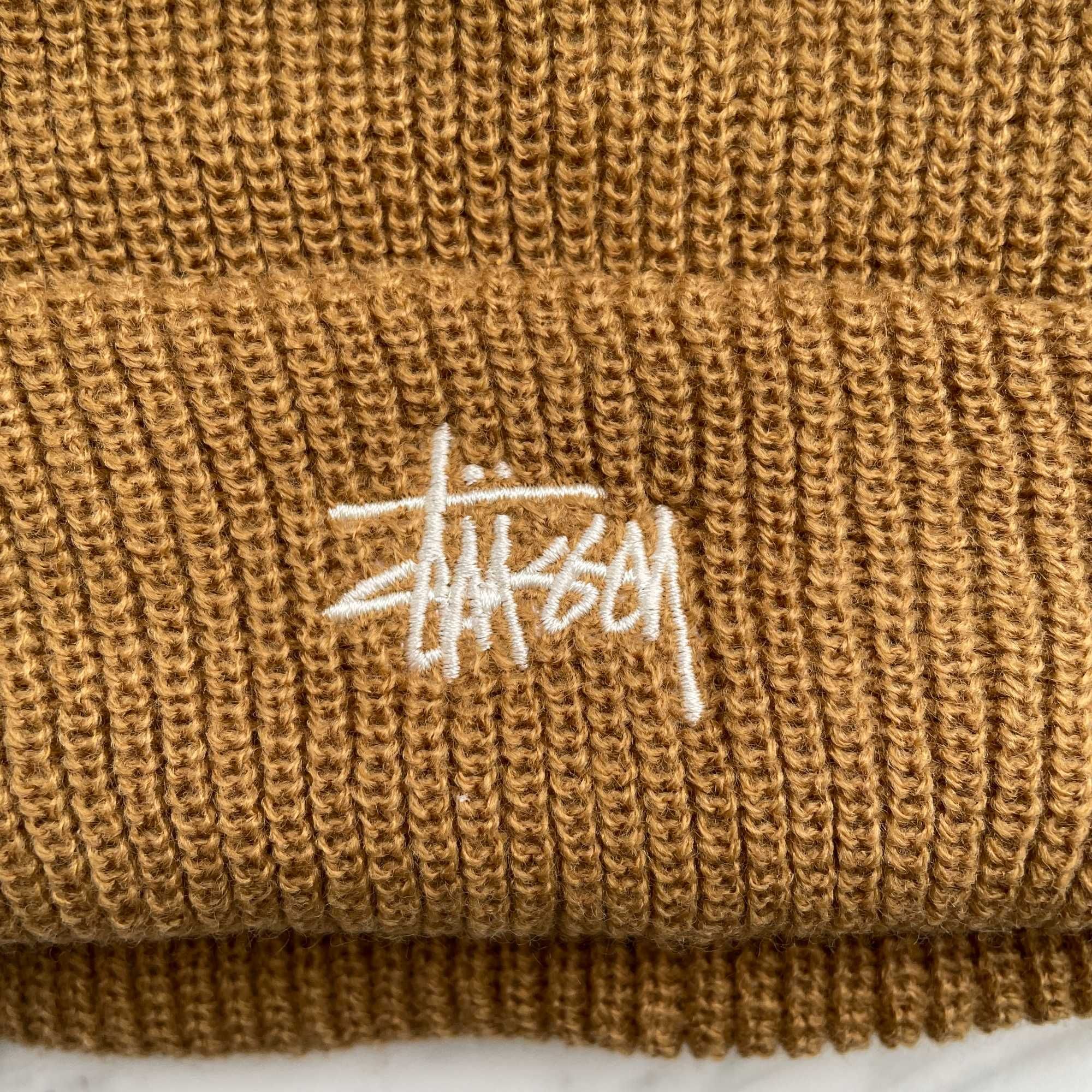 Тепла шапка Stussy