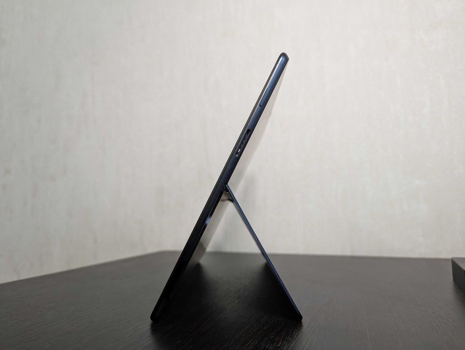 Microsoft Surface Pro X LTE SQ1 8/256gb