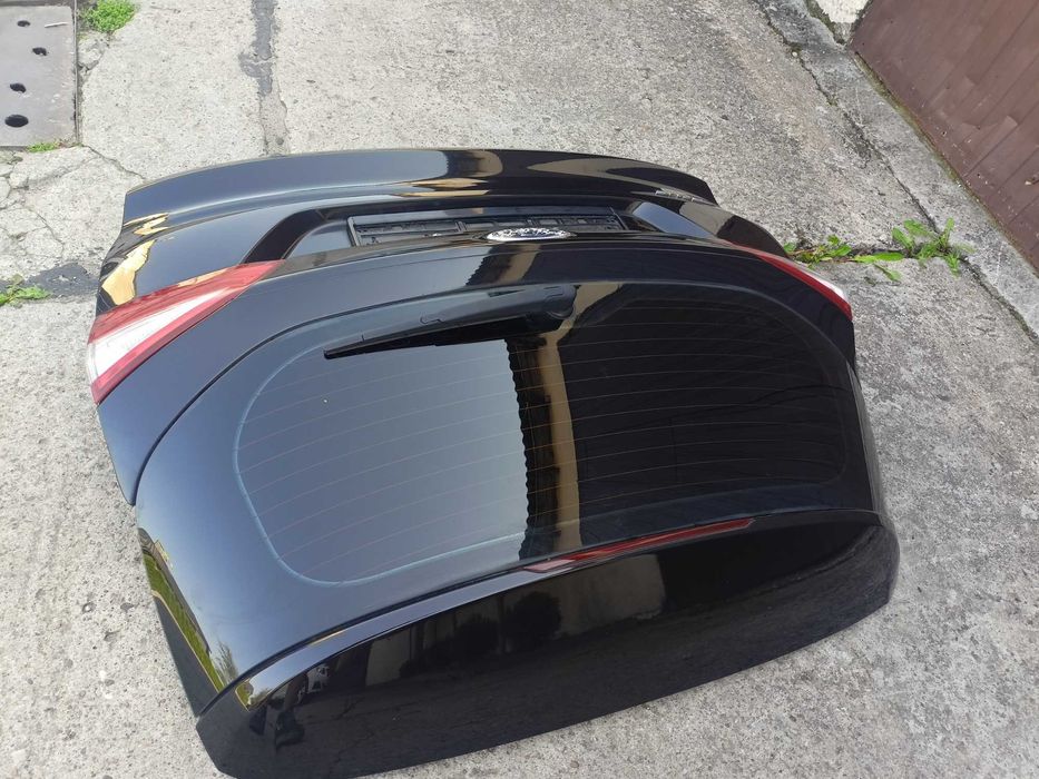 Ford Focus mk3 klapa bagażnika kombi kod F,B