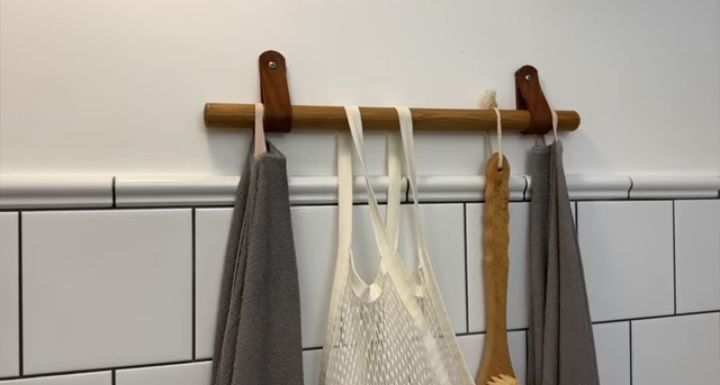 Вішак у ванну, туалет, кухню і т.п.