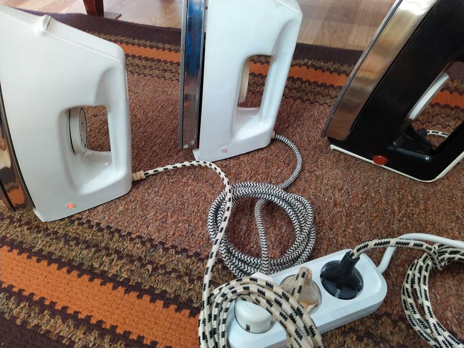 Утюг, б.у , тяжелый !!!