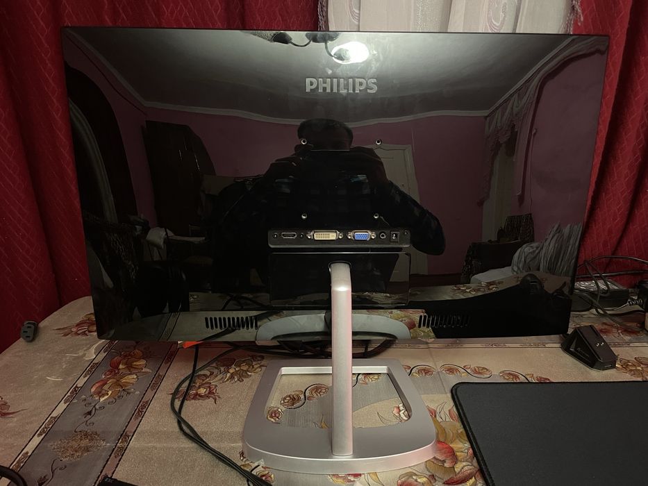 Продам монітор Philips 24 full hd ips color 246e9q 75 гц