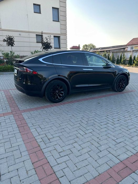 Tesla Model X Dual Motor 2017 Європа