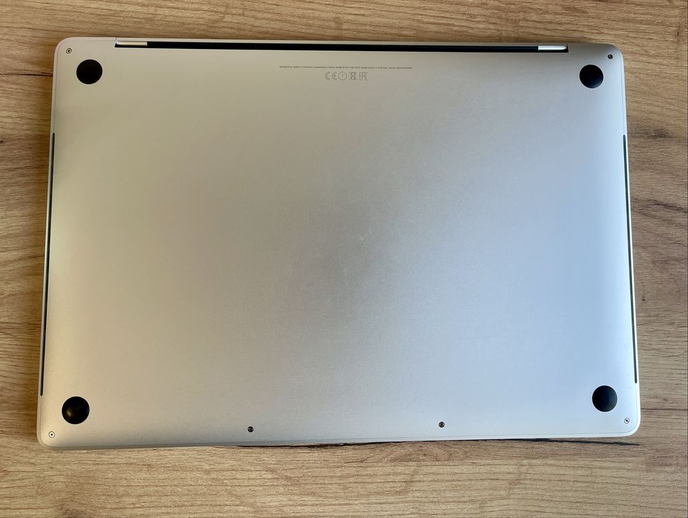 MacBook Pro 15” (Late 2016) | 16GB RAM | i7 | 9500 грн