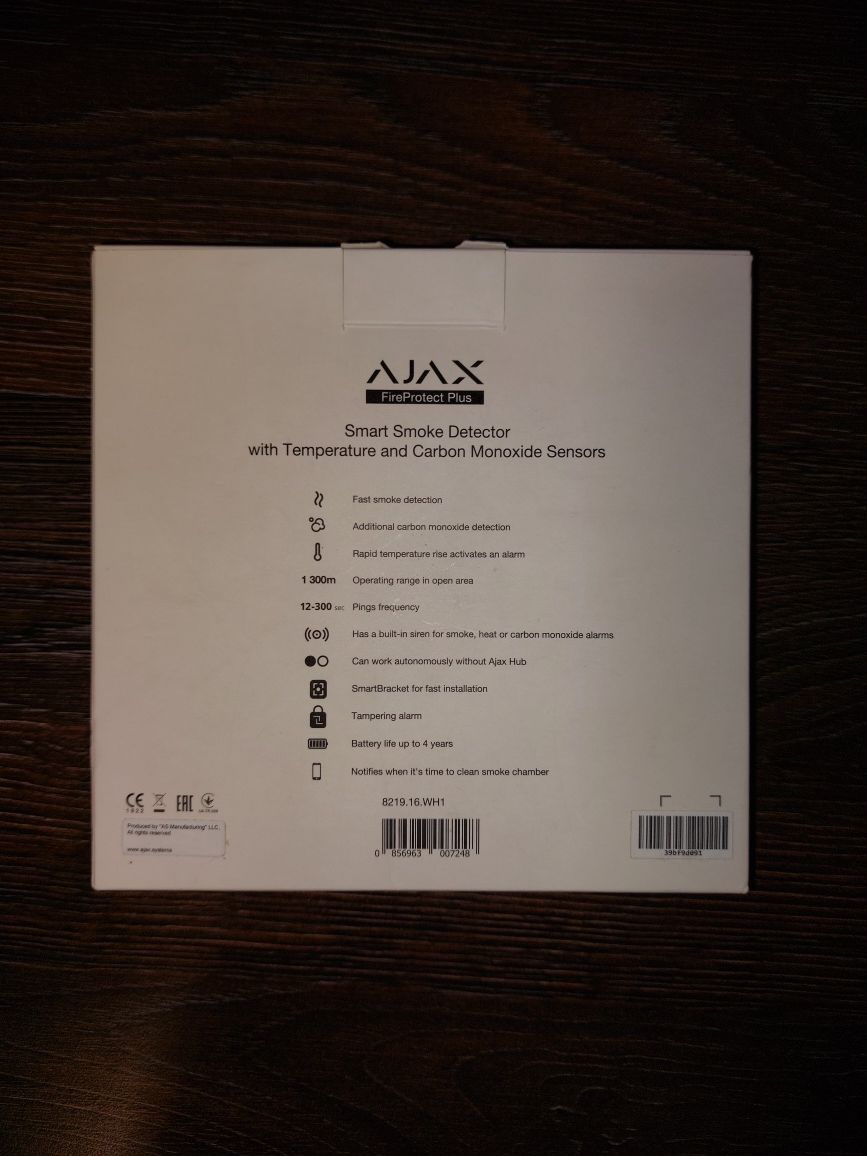 Пожарный датчик Ajax FireProtect Plus с измерением CO2