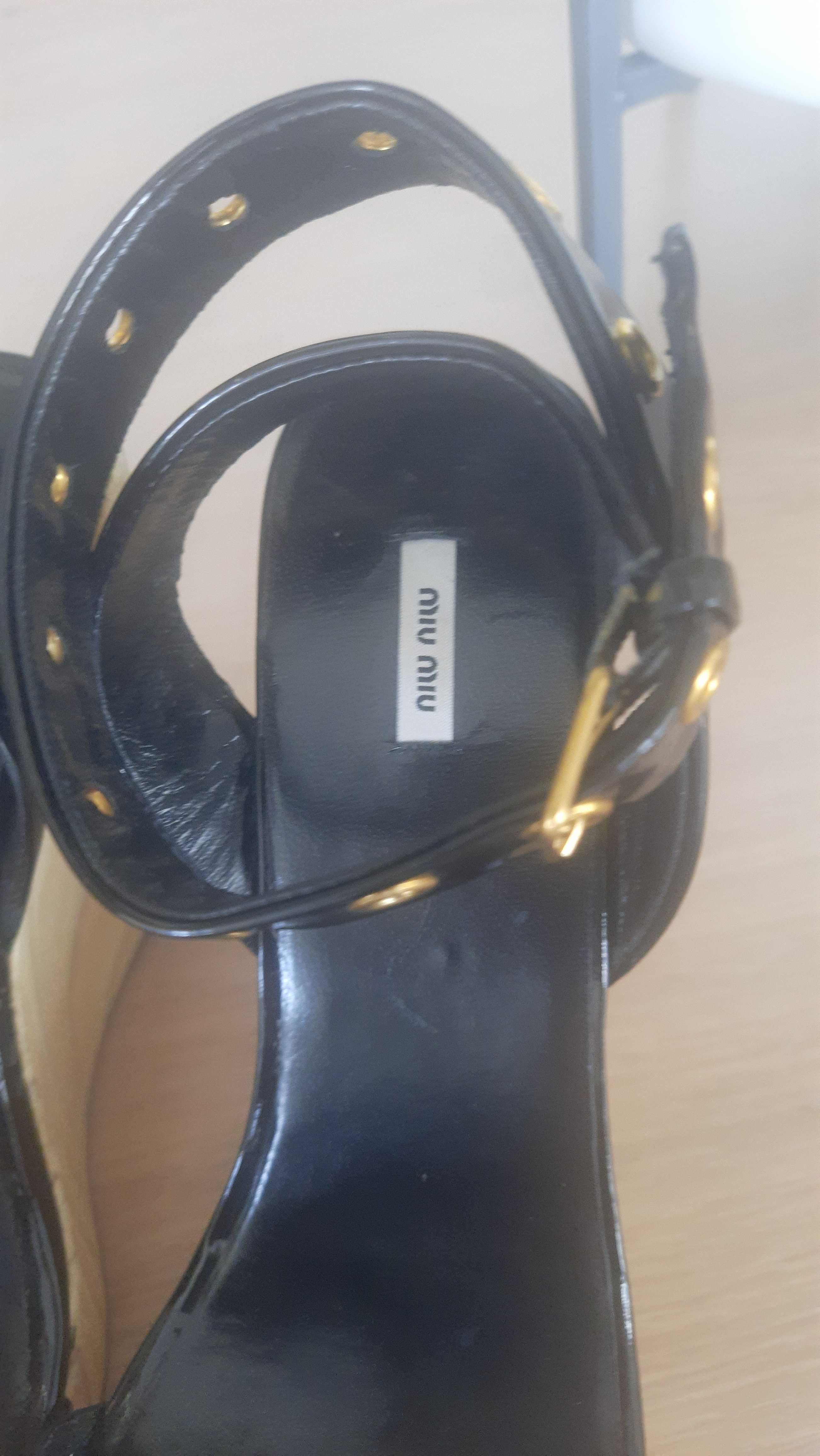 Buty sandały czarne koturn Miu Miu 37,5