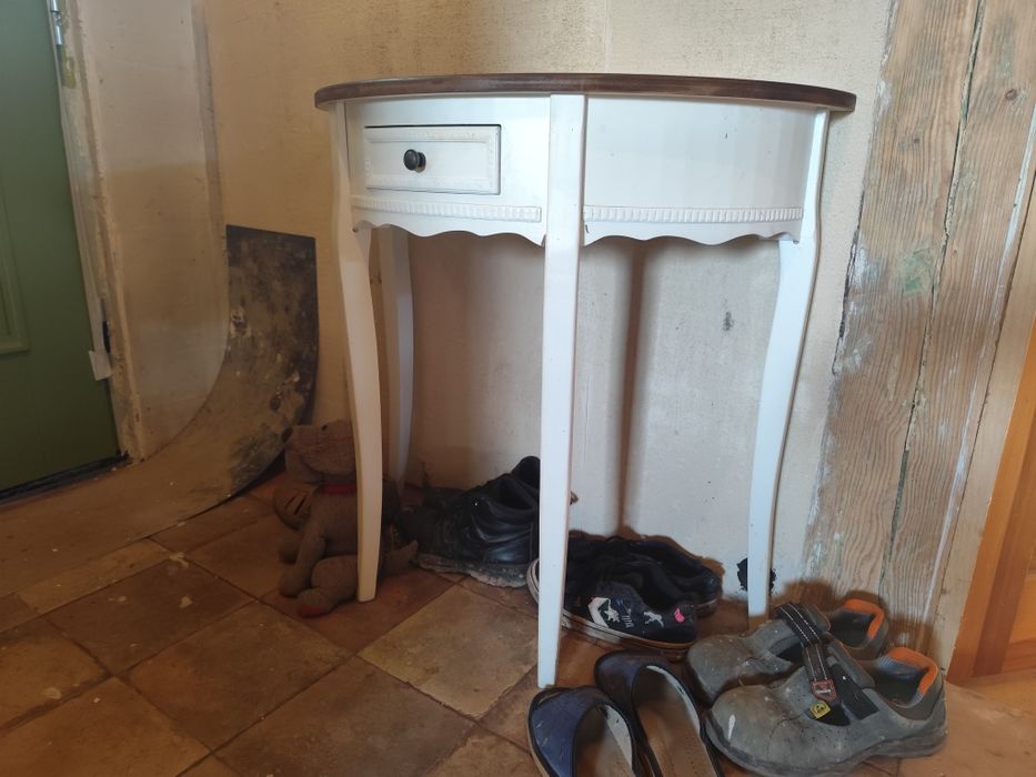 Konsola stolik półokrągły drewno stylizowany