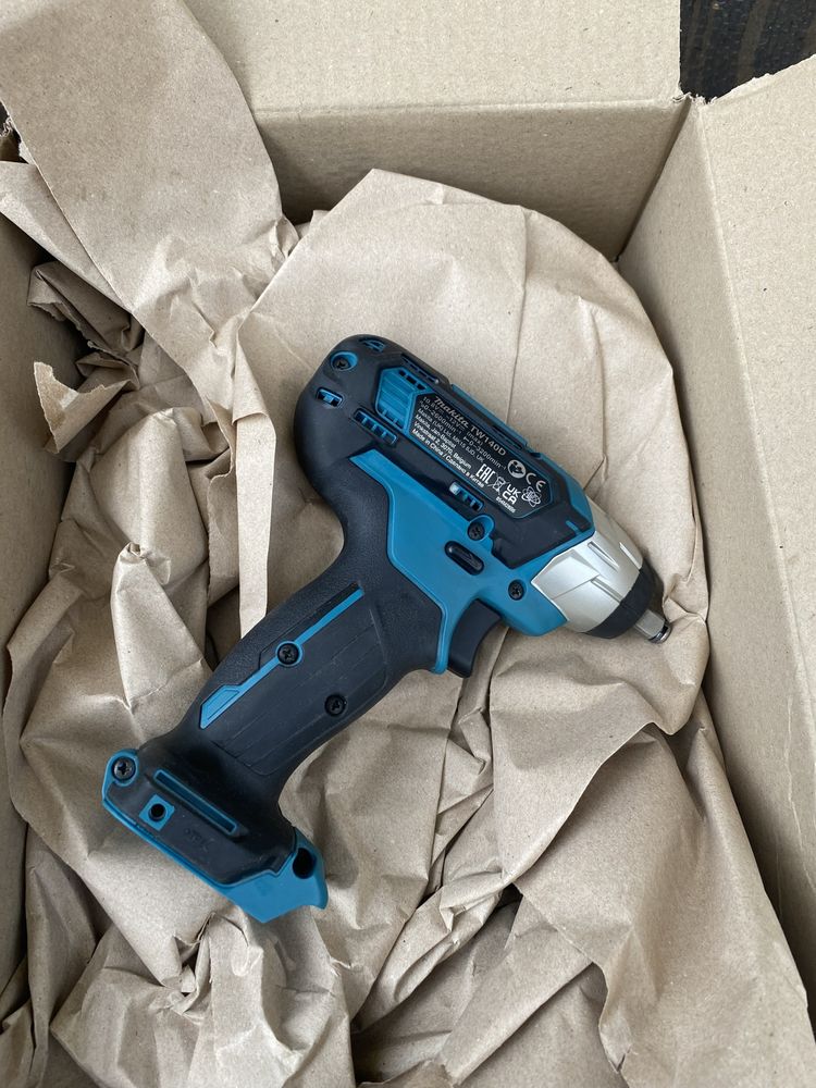 Гайковерт аккумуляторный Makita TW140D