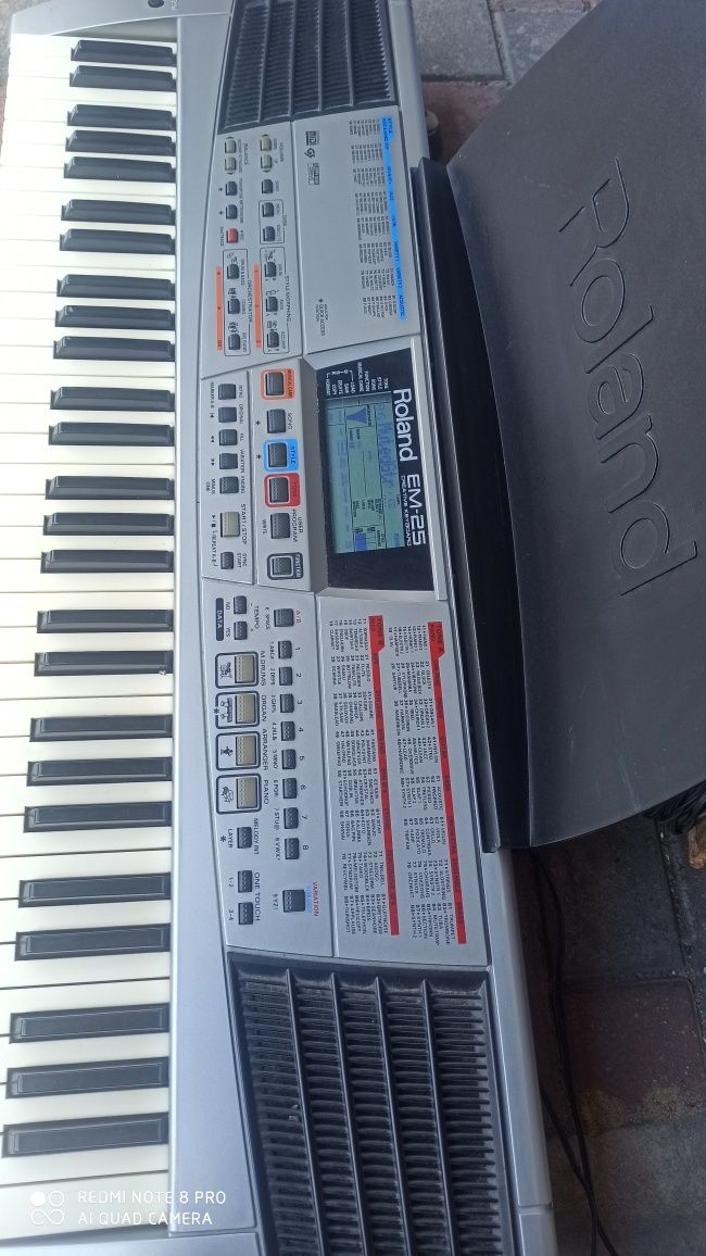 Roland EM-25, keyboard, klawisze