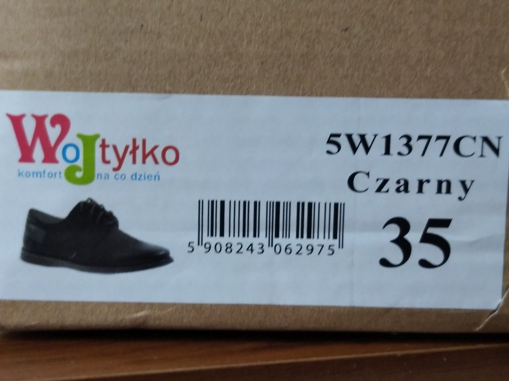 Buty chłopięce 35