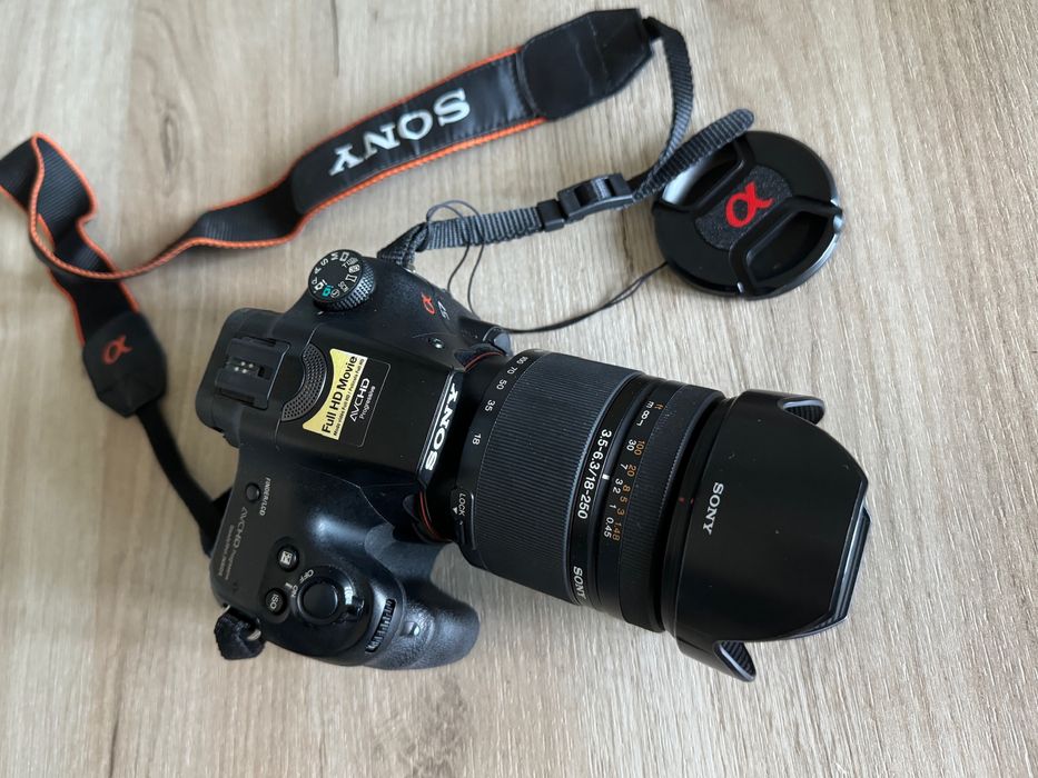 Продам фотоапарат SONY SLT-A57 + об'єктив Sony 18250 DT18-250mm