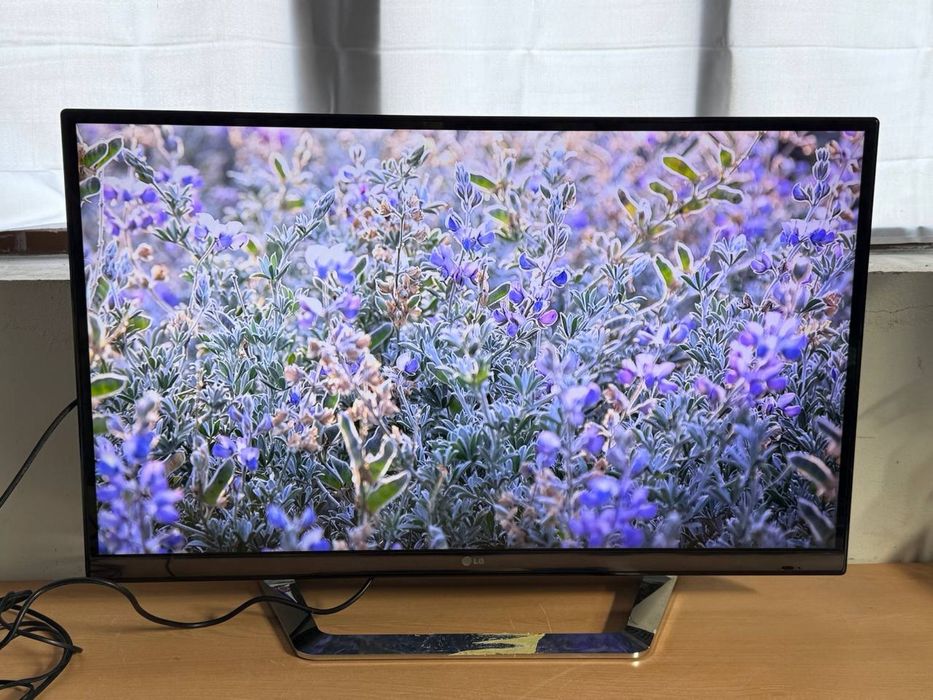 Телевізор LG – 42 дюйма, Full HD