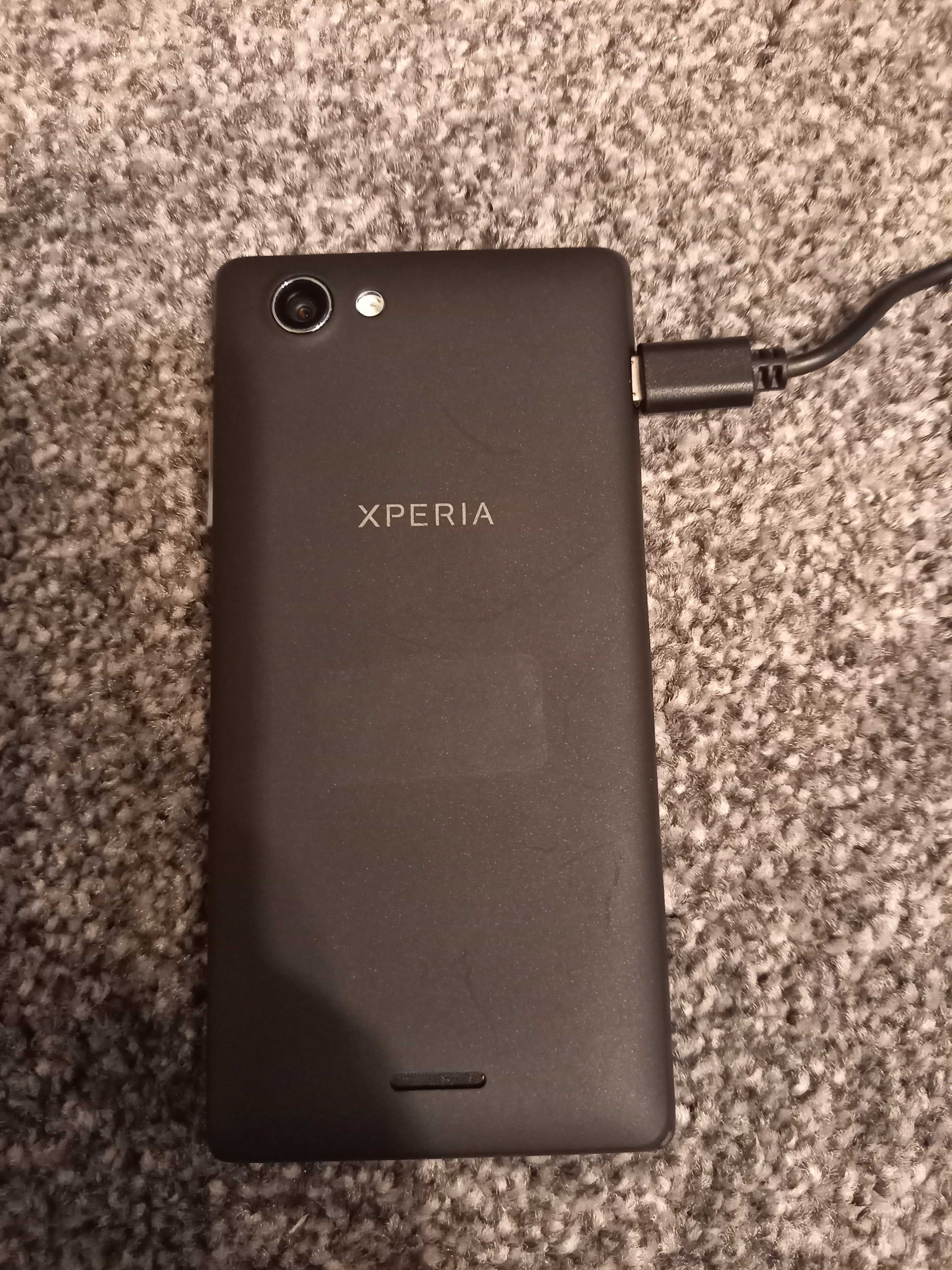 Telefon Sony Xperia J