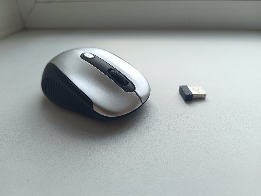 Компактная Bluetooth мышка