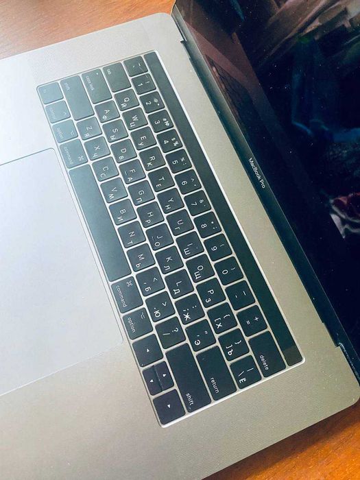 Продається MacBook Pro Retina 15" (2018)