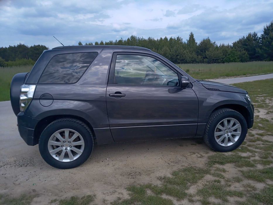 Sprzedam SUZUKI GRAND VITARA II 2.4 BENZYNA + GAZ z 2008 roku