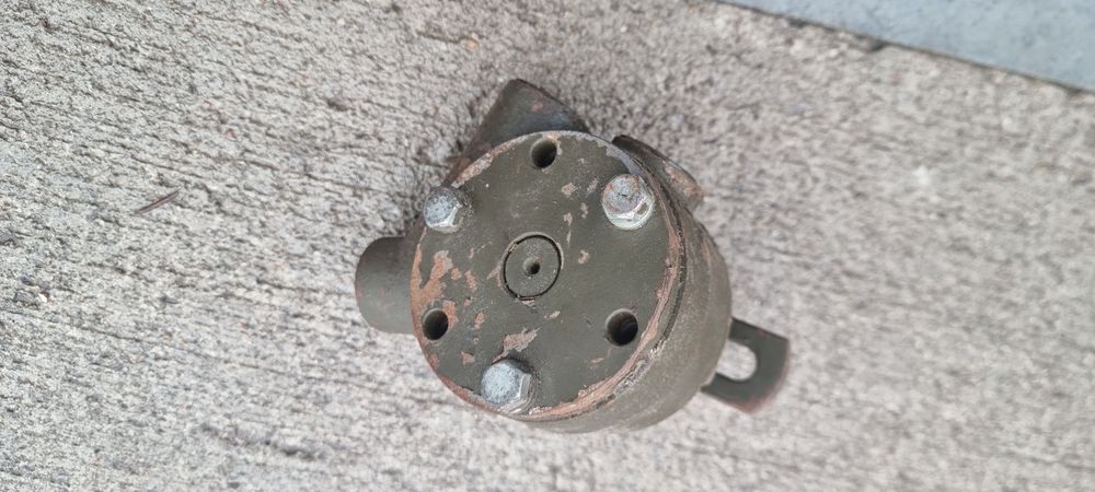 Stary zawór dwudrożny wywrotu Jelcz Kamaz Star Prl