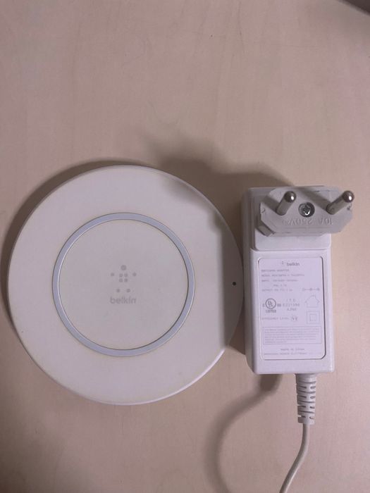 Беспроводная зарядка Belkin F7U027