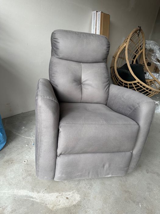 Fotel rozkładany szary