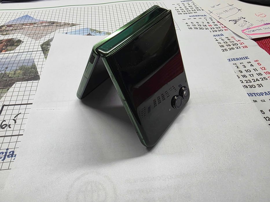 MOTOROLA Razr 50 Ultra