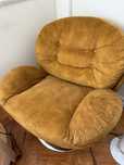 Cadeirao muito confortavel veludo