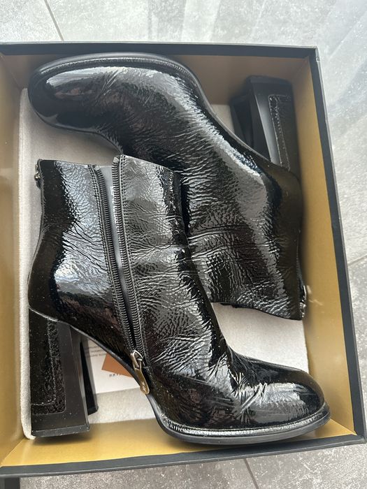 Черевики (ботільони) лакована натуральна шкіра