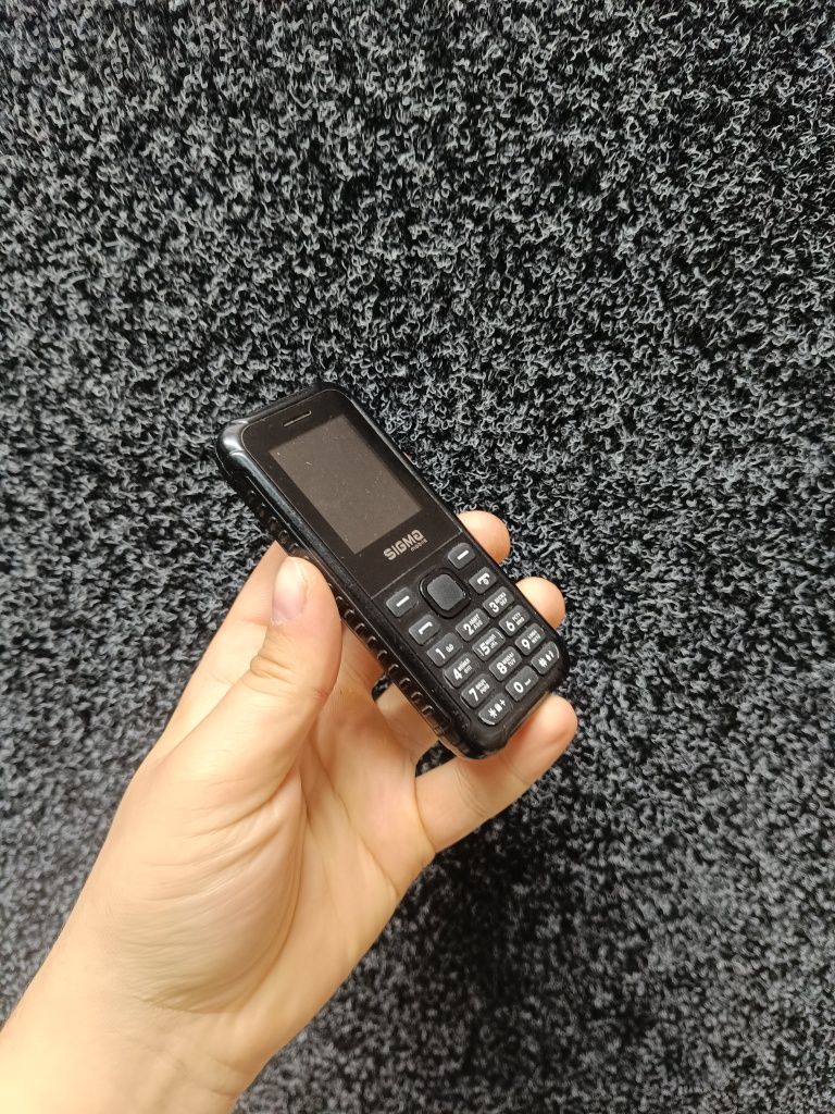 Кнопочний телефон Sigma X-style 18 Tracy