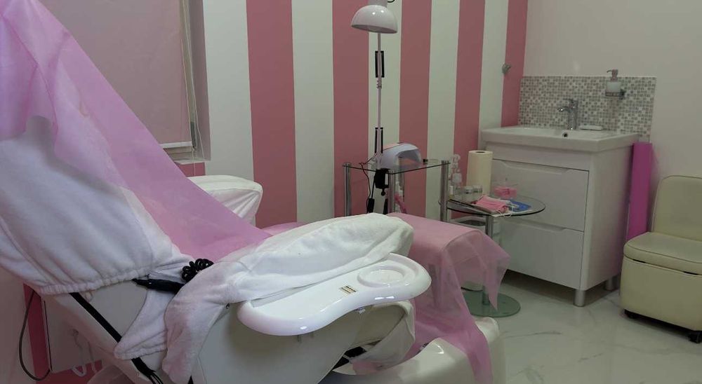 Продам діючий салон краси в Києві, Оболонь, 188м2 ТЕРМІНОВО