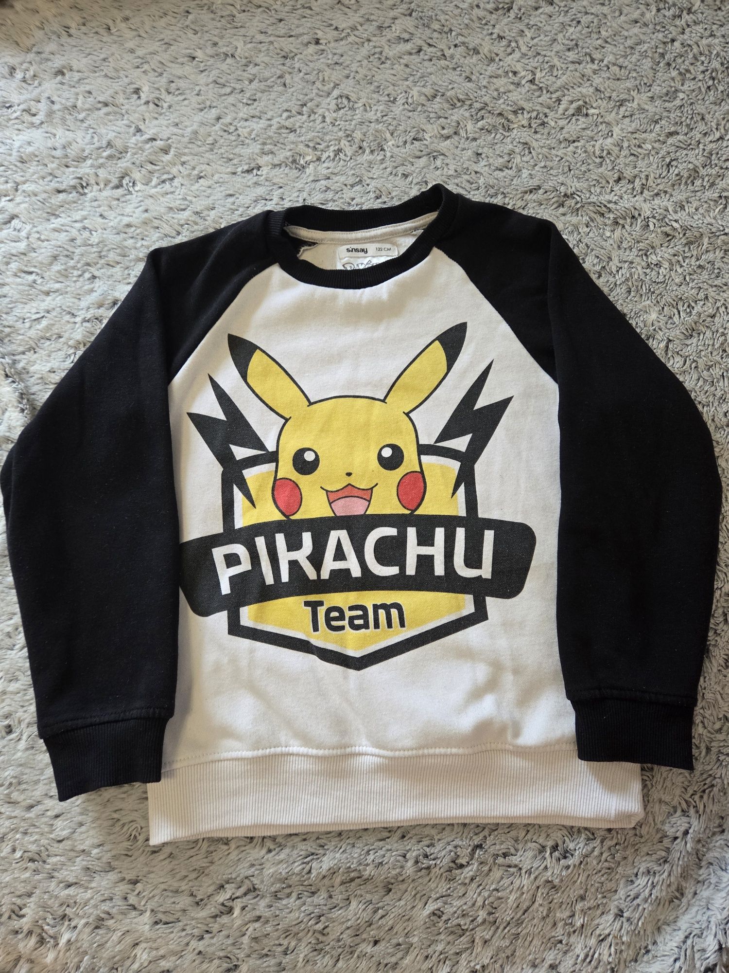 Bluza pikachu r. 122