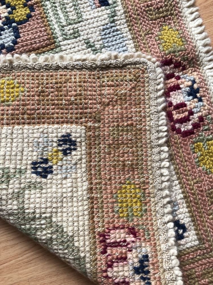 Conjunto de 2 tapetes de arraiolos