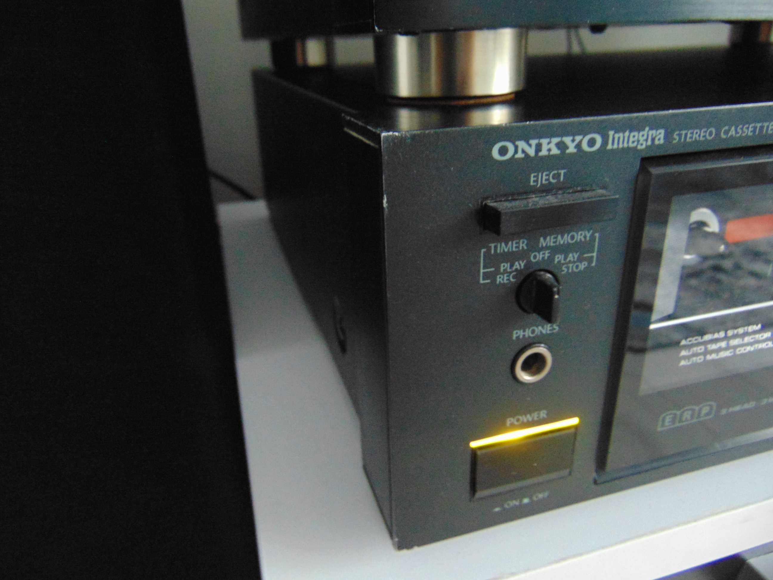 Onkyo TA 2350 deck.