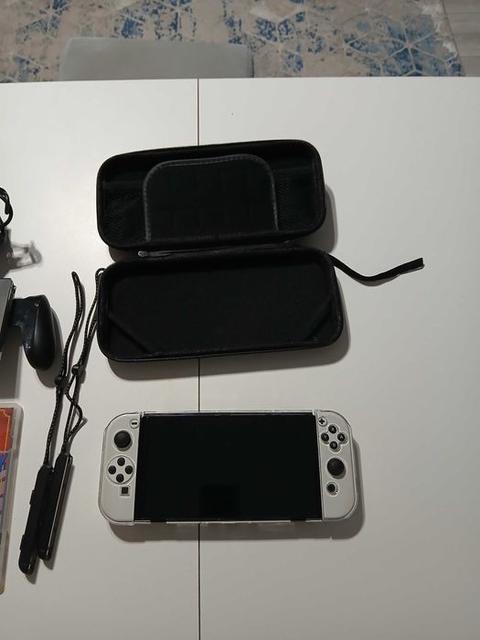 Sprzedam Nintendo Switch Oled