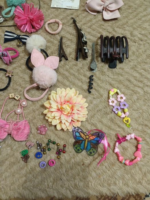 Лот бантики, заколки, обручи, браслеты