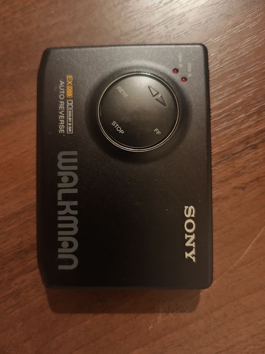 Касетний плеєр sony wm-600