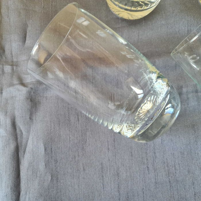 Szklanki "beczułki" . Okres PRL-u.