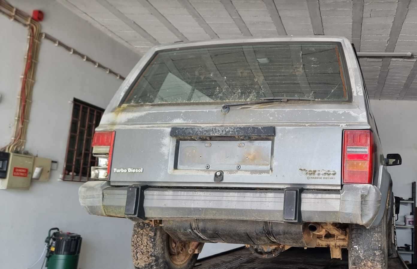 Para peças Jeep Cherokee 2.1TD ano 1990