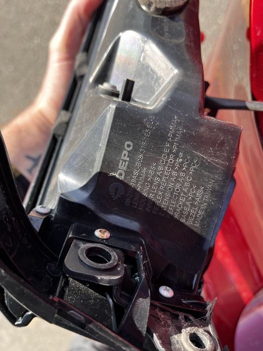 Фонарь задній лівий стоп mazda 3 BP BCKD51160