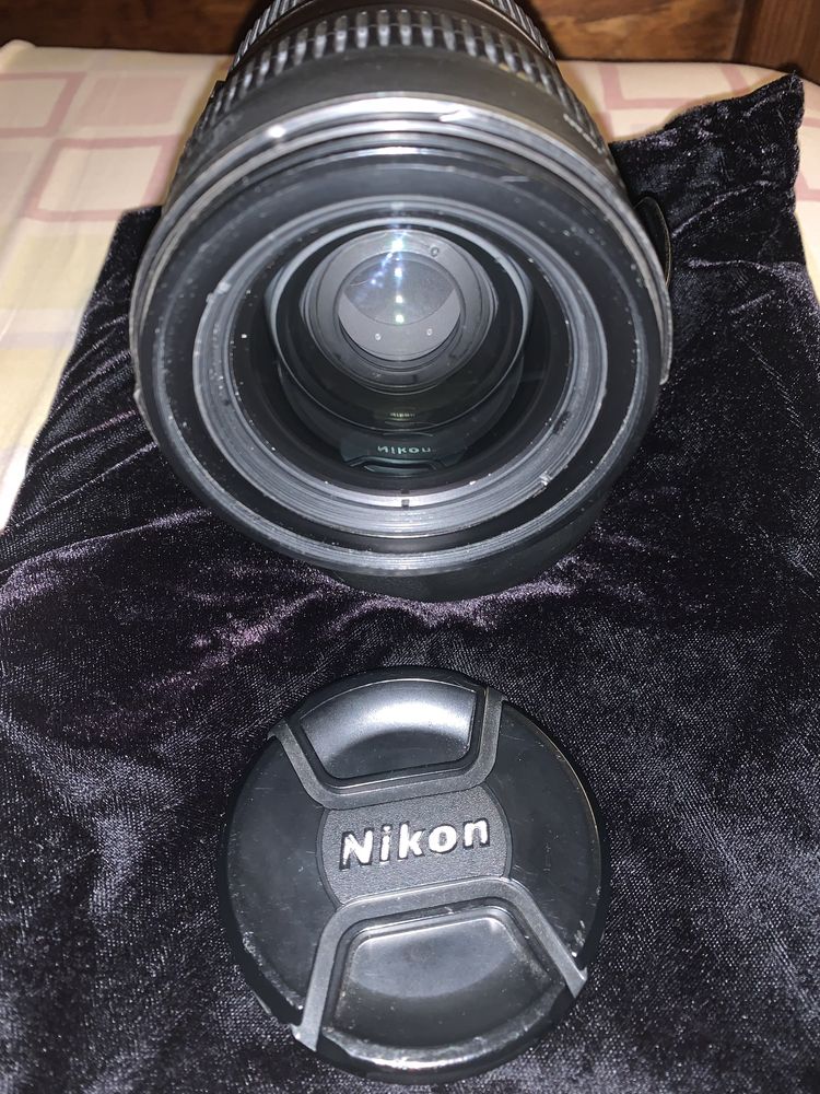 NIKON ED AF-S NIKKOR 28-70MM 2.8 D -  funcional e lentes sem fungos, para usar em manual focus!