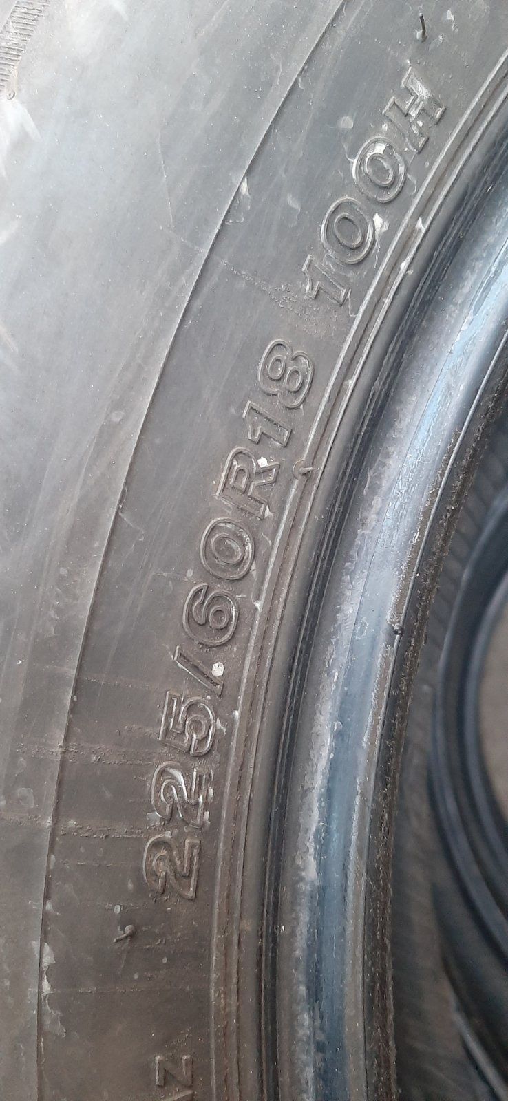 Продам летние шины bridgestone 225/60/R18