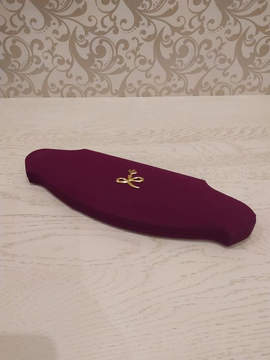 Вінтажна подарункова коробочка скринька для кольє, ювелірних виробів