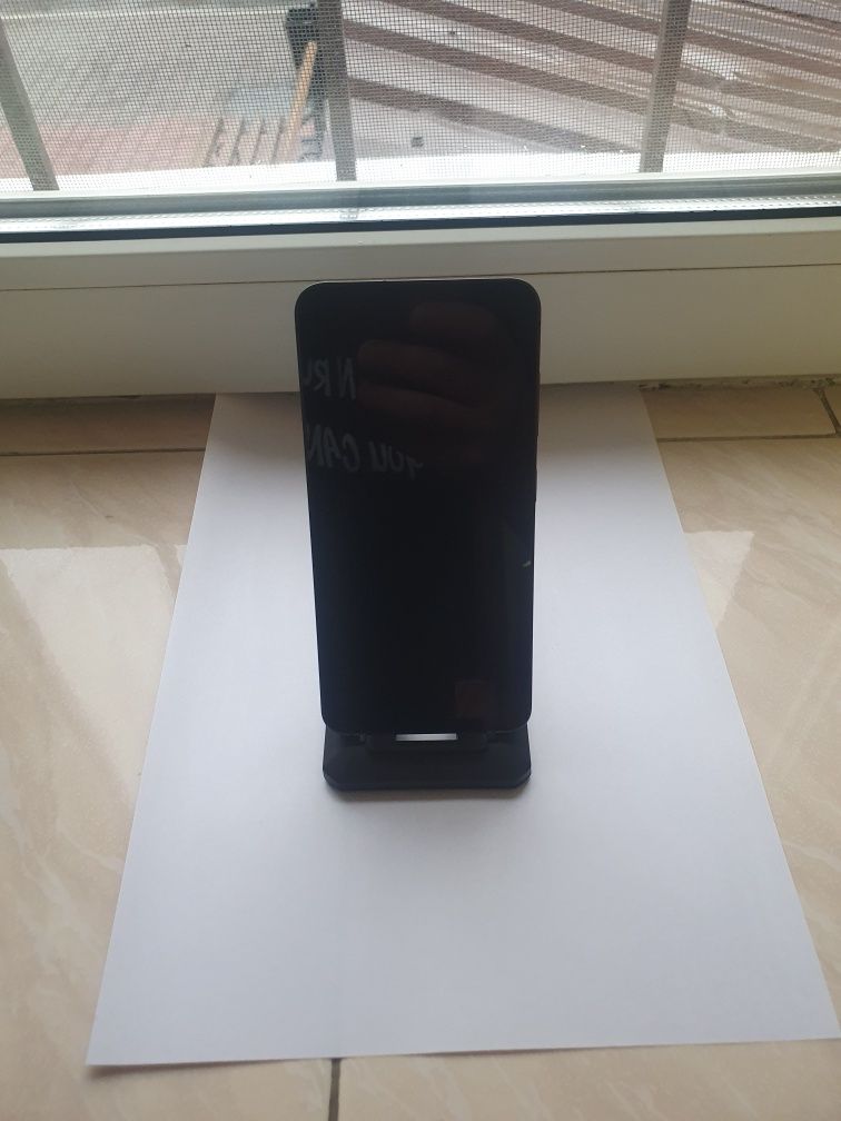Samsung s24 8/128